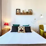 Family Near Metro Sleeps 8 Apartment Lisbon