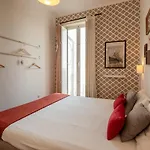 Family Near Metro Sleeps 8 Apartment Lisbon