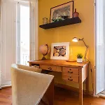 Apartament Family Near Metro Sleeps 8
