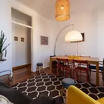 Family Near Metro Sleeps 8 Apartament Lizbona