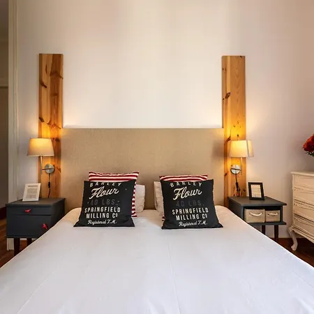 Apartament Family Near Metro Sleeps 8 Lizbona
