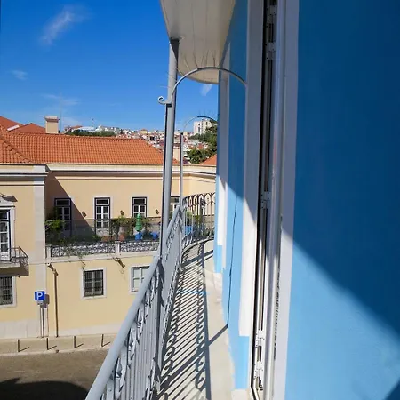 Family Near Metro Sleeps 8 * Lizbona