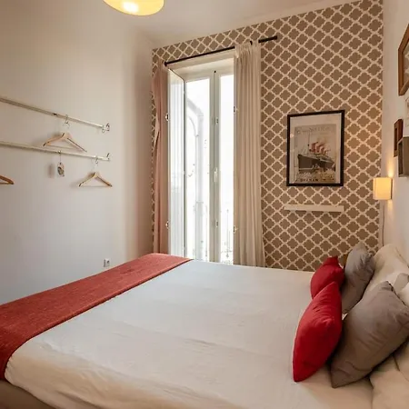 Family Near Metro Sleeps 8 Apartament Lizbona