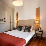 Family Near Metro Sleeps 8 * Lisboa